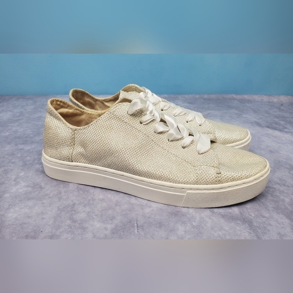 Toms Sparkle Gold Flat Comfy Woman Sneakers Size 7.5 - Picture 1 of 13